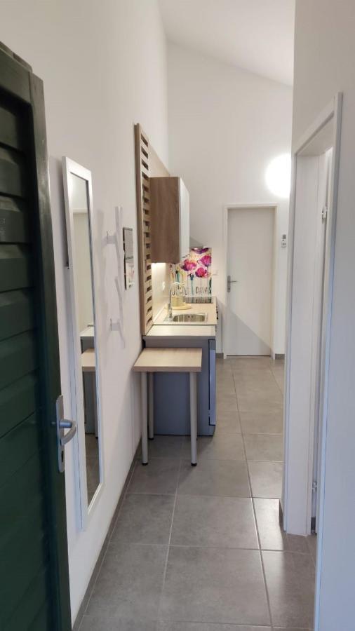 Apartments More Вис Екстериор снимка