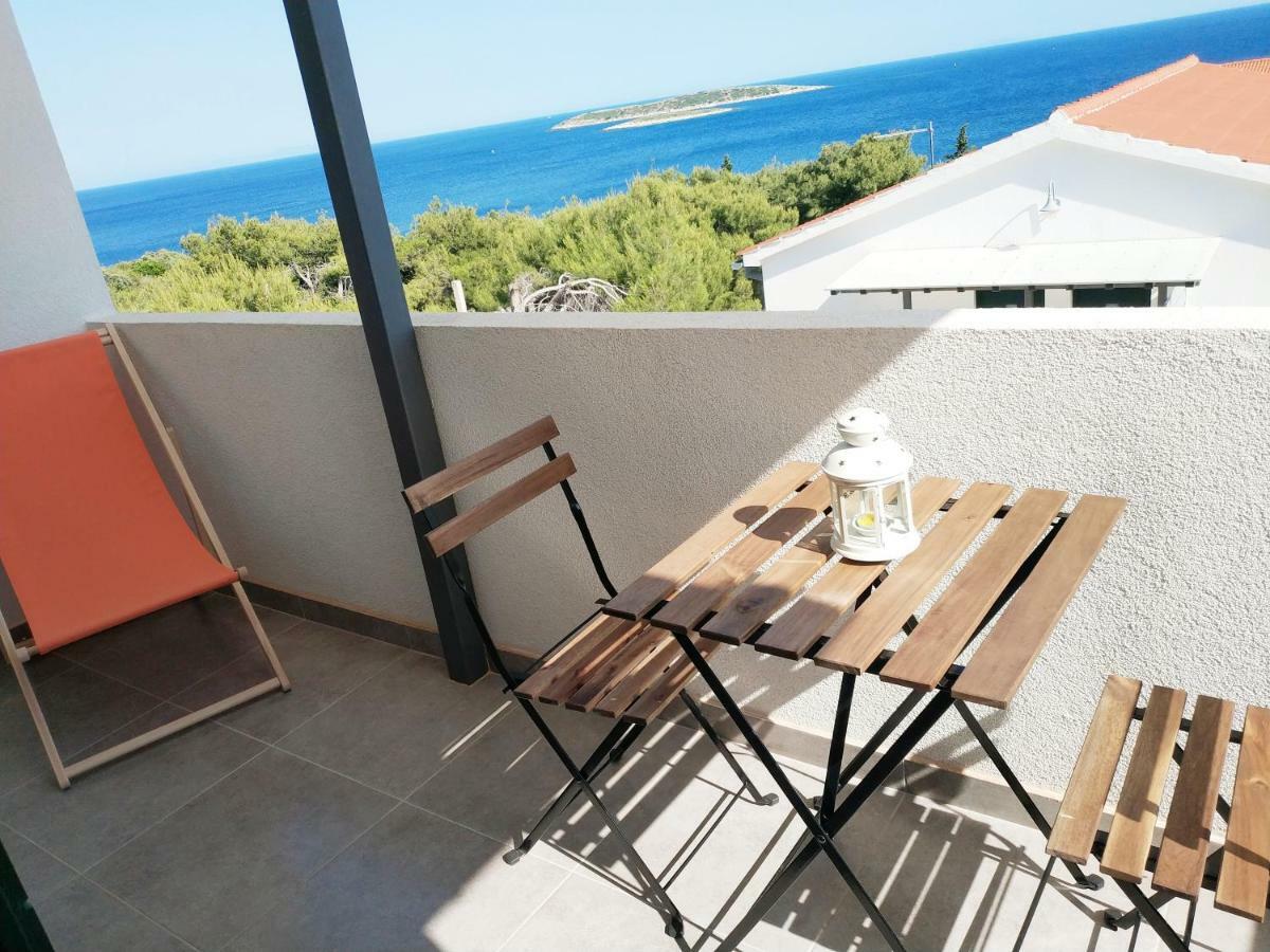 Apartments More Вис Екстериор снимка